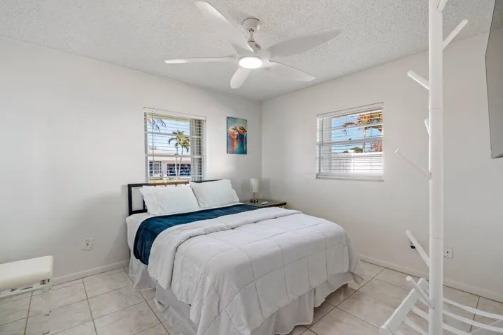 Bedroom_3rd.jpg-FULL.JPG-SMALL