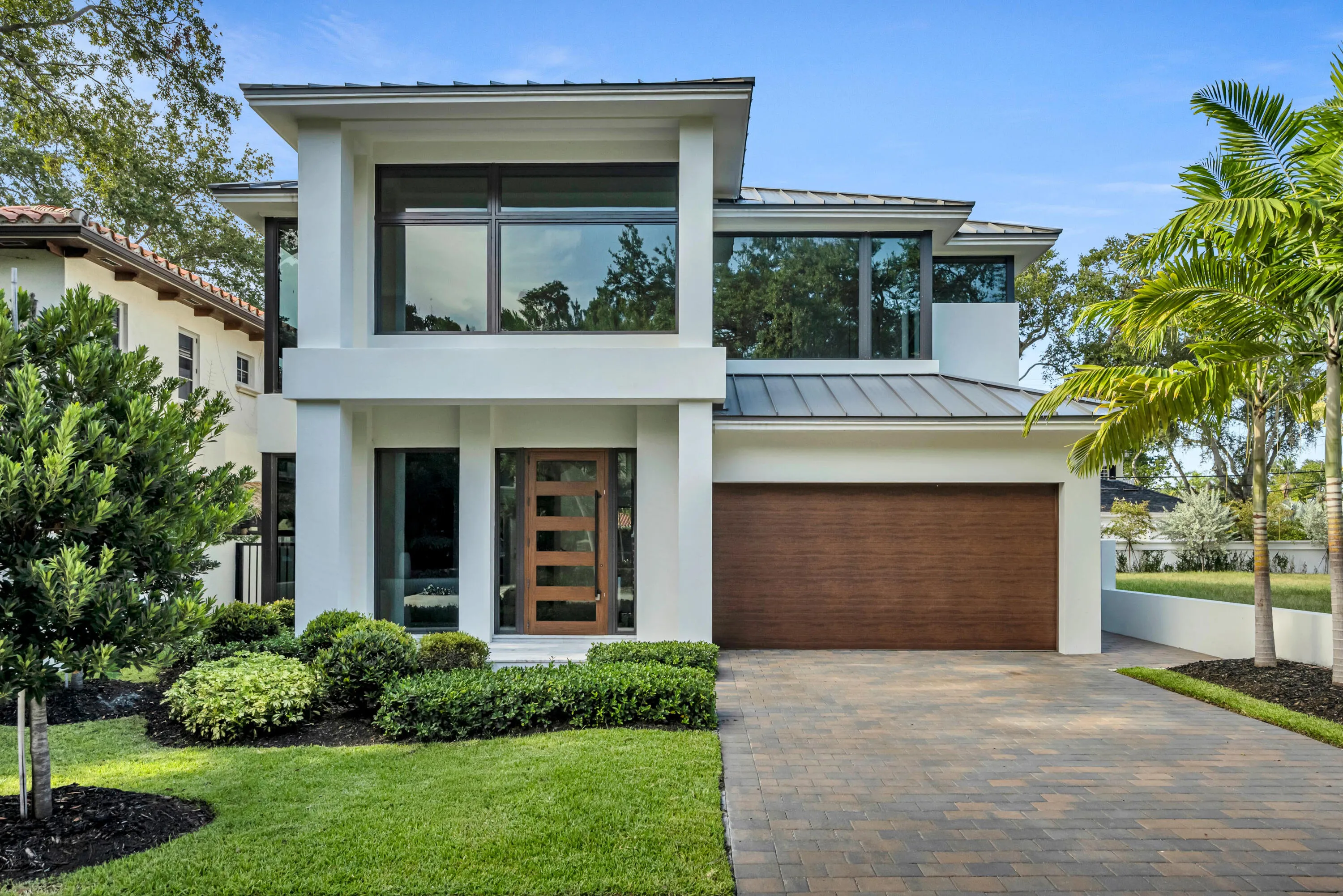 1625 SE 1ST, FORT LAUDERDALE--2