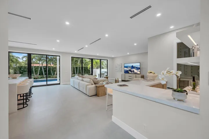 1625 SE 1ST, FORT LAUDERDALE--12
