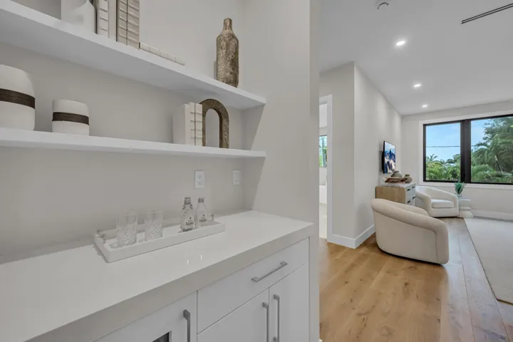 1625 SE 1ST, FORT LAUDERDALE--57