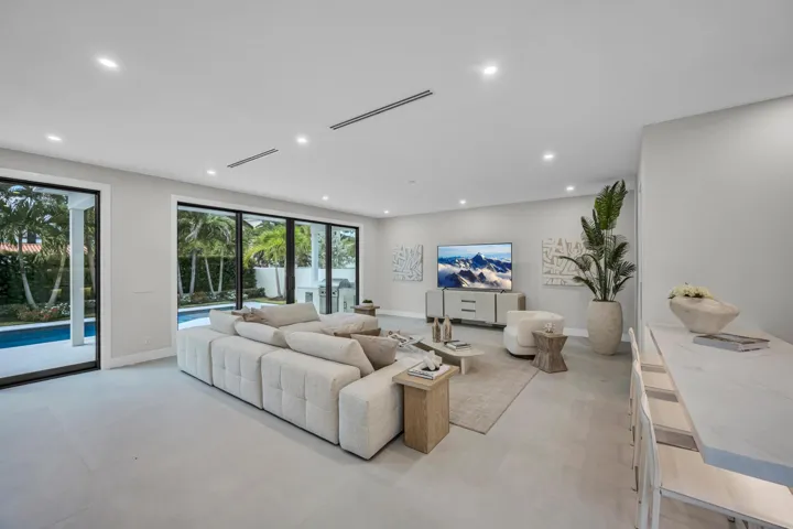 1625 SE 1ST, FORT LAUDERDALE--14