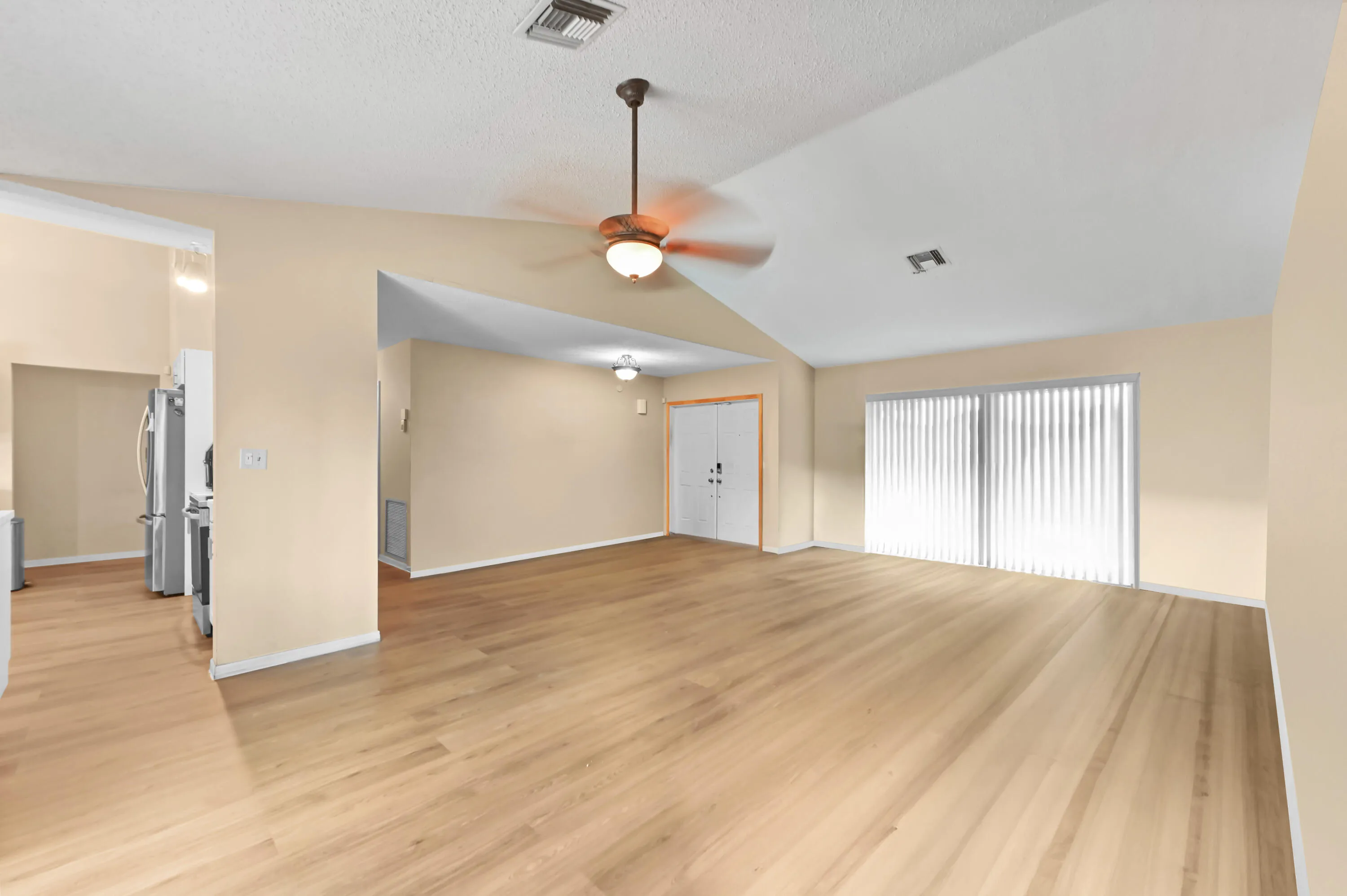 06 living room 04