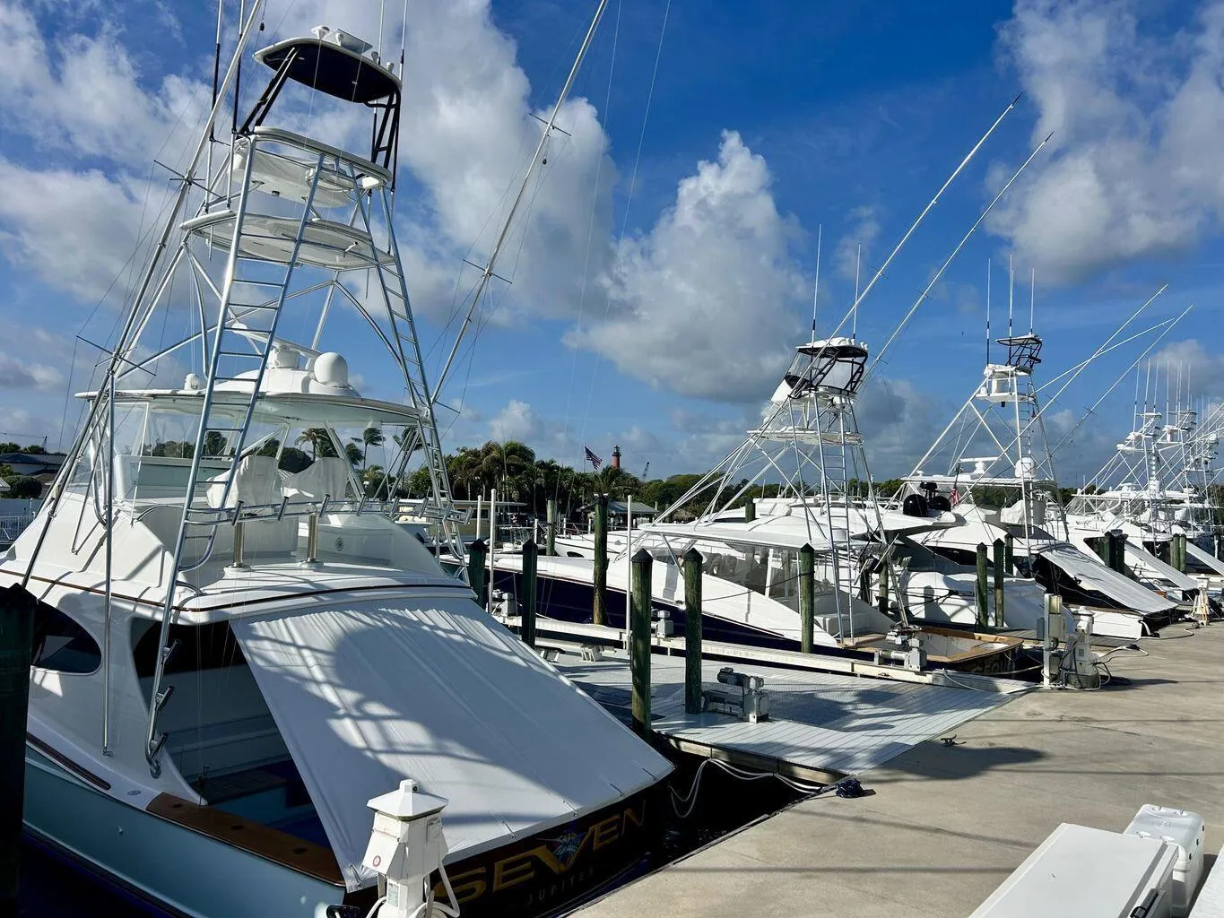 33- 331 Tequesta Dr 216