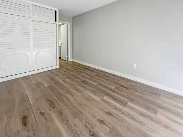 8- 331 Tequesta Dr 216