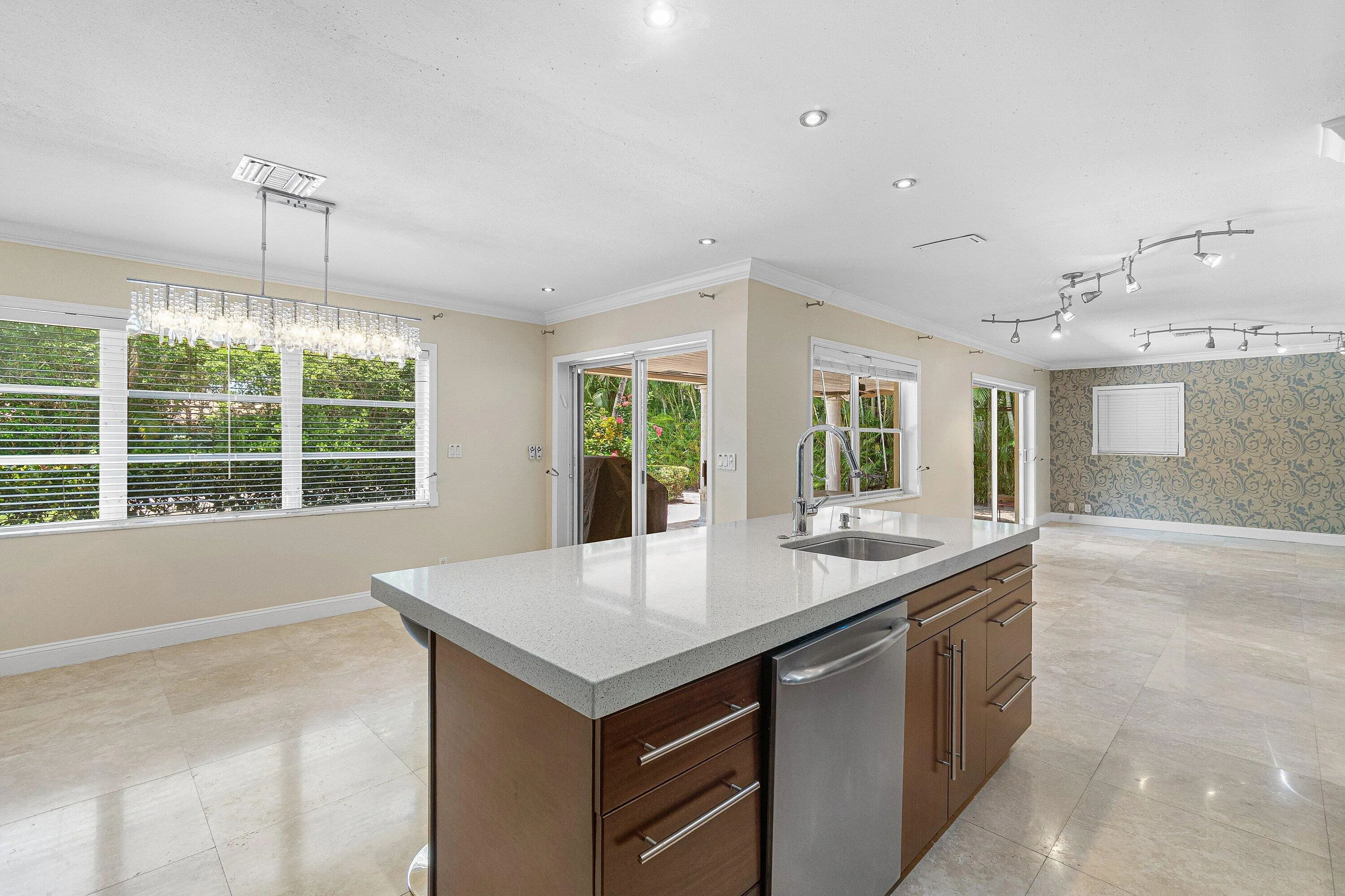 014-317Northeast2ndStreet-BocaRaton-FL-3