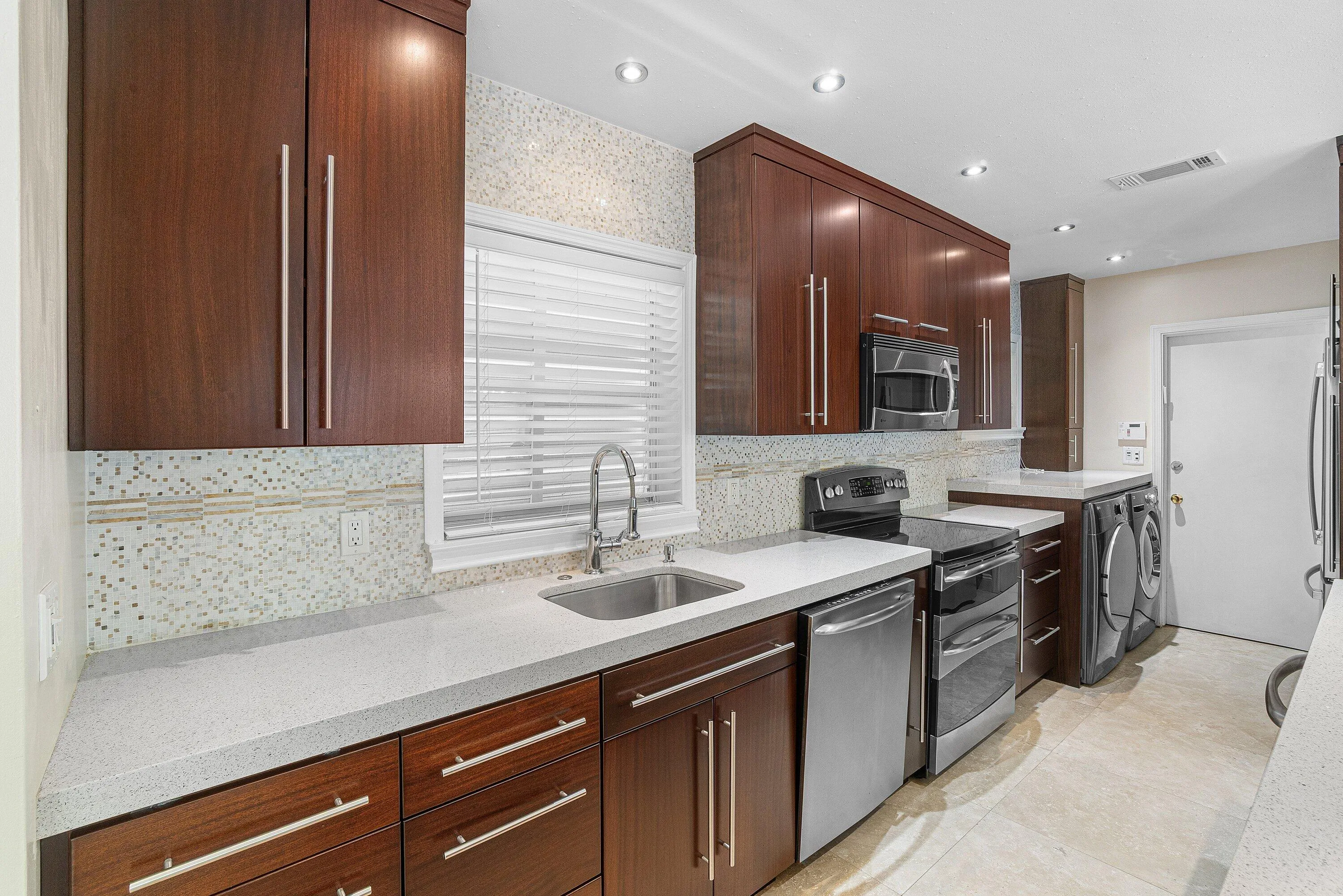 011-317Northeast2ndStreet-BocaRaton-FL-3