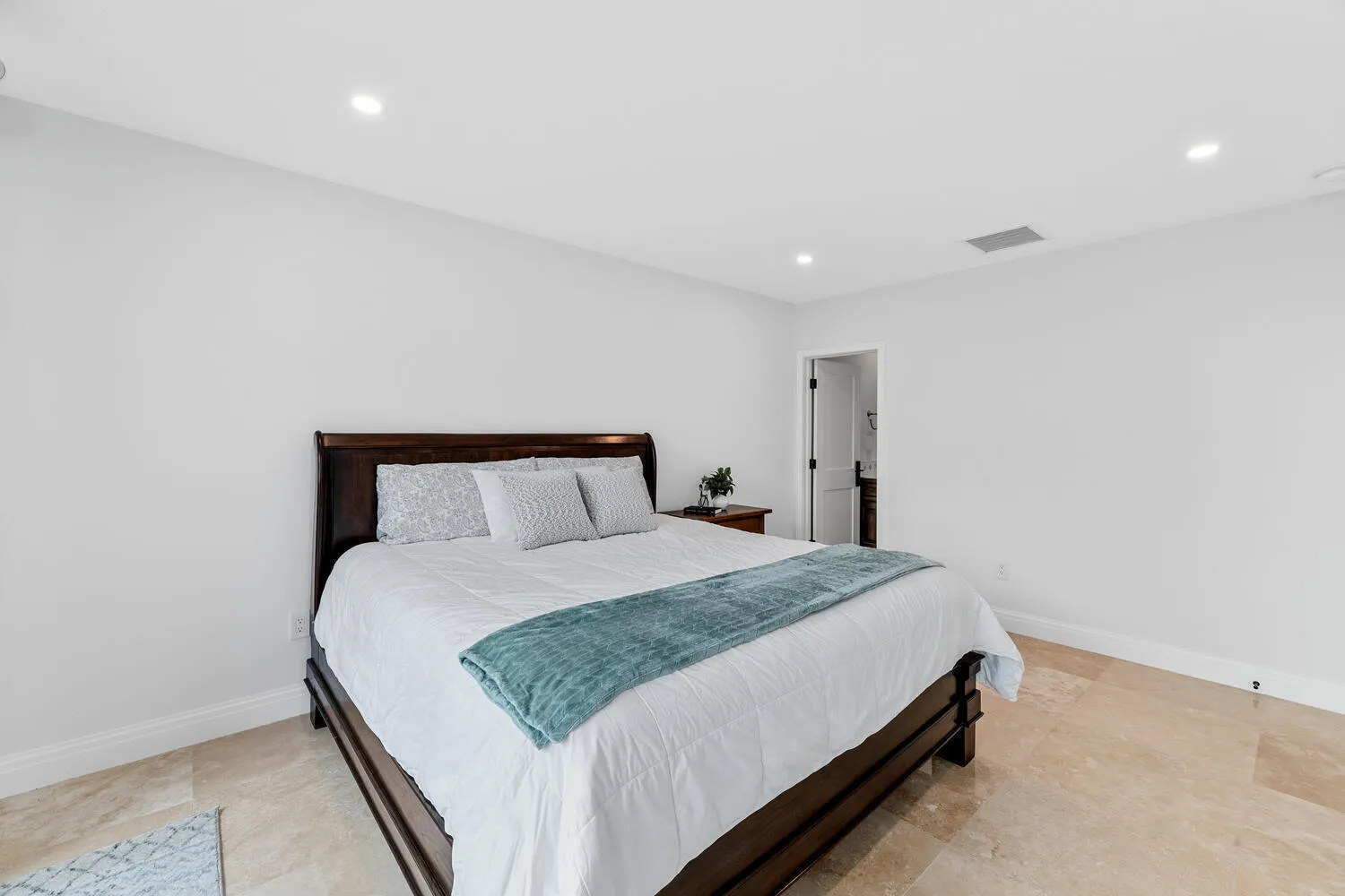 2785 Polo Island Dr Apt J301-large-028-0