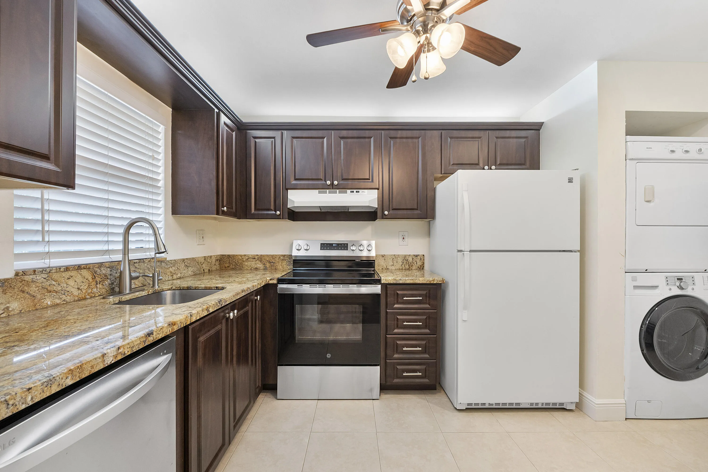 10444 Nw 30th Ct u307_014