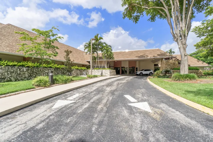 10155 NW 24th Pl U102_035