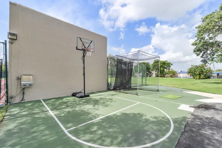 10155 NW 24th Pl U102_031