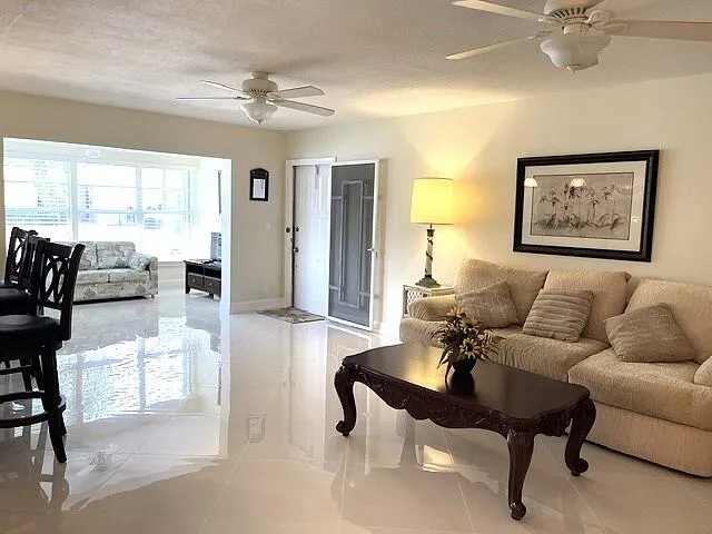 Living and Florida room view
