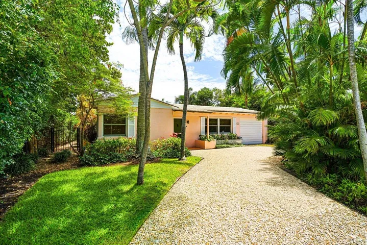 001-210DebraLane-PalmBeach-FL-33480-SMAL