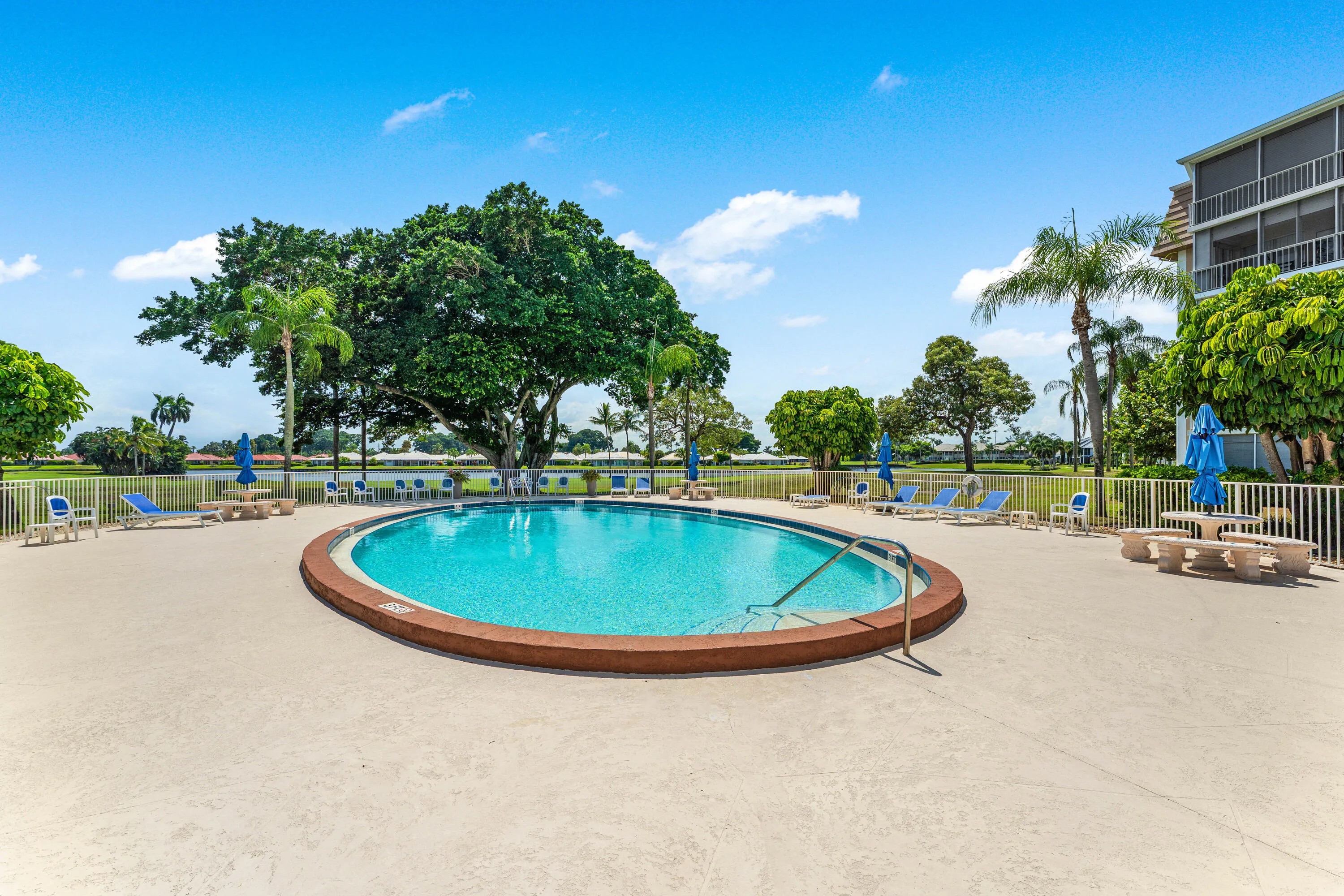 028-250JohnFKennedyDrive-107-Atlantis-FL