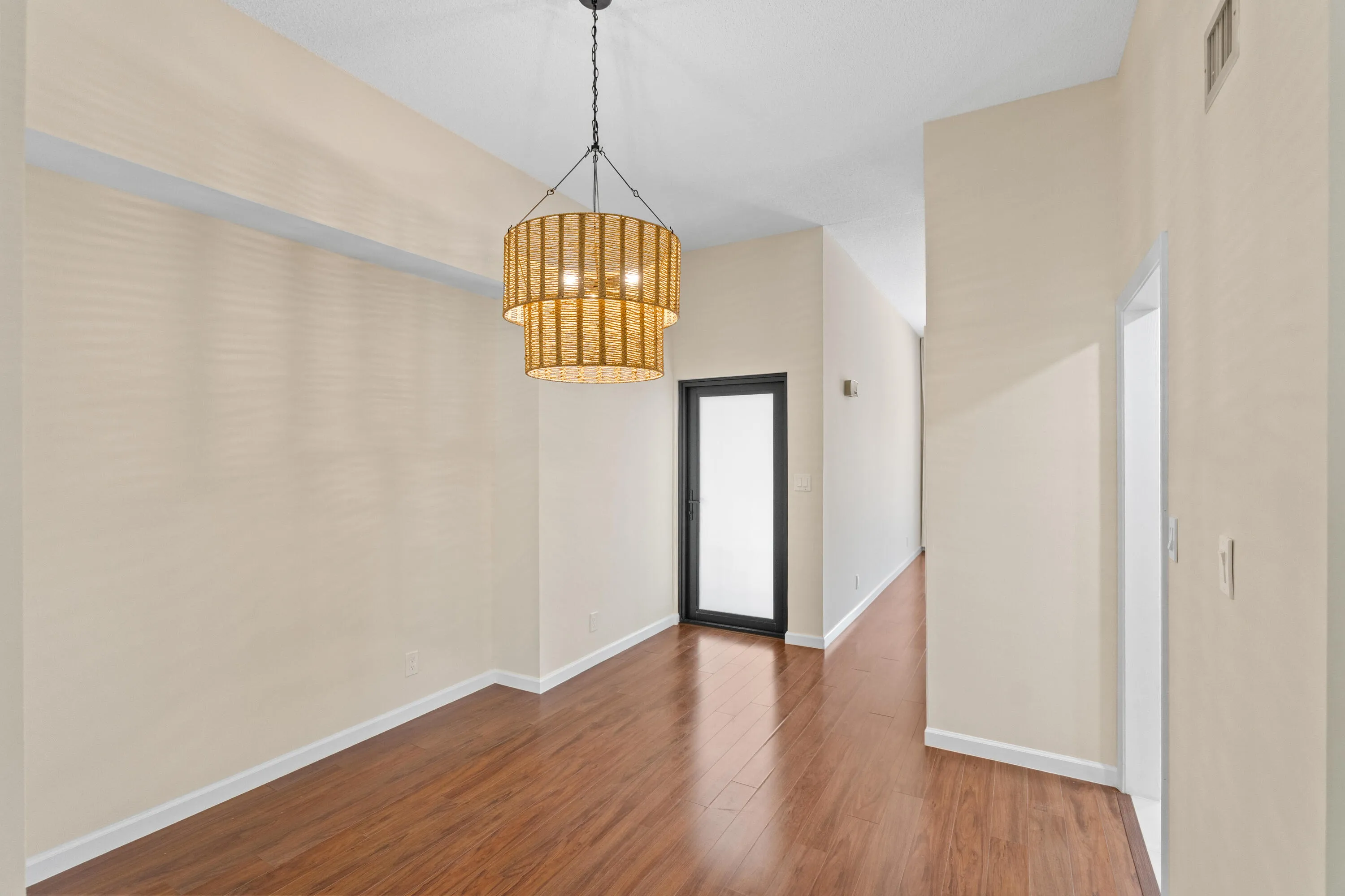 Dining area/front entry