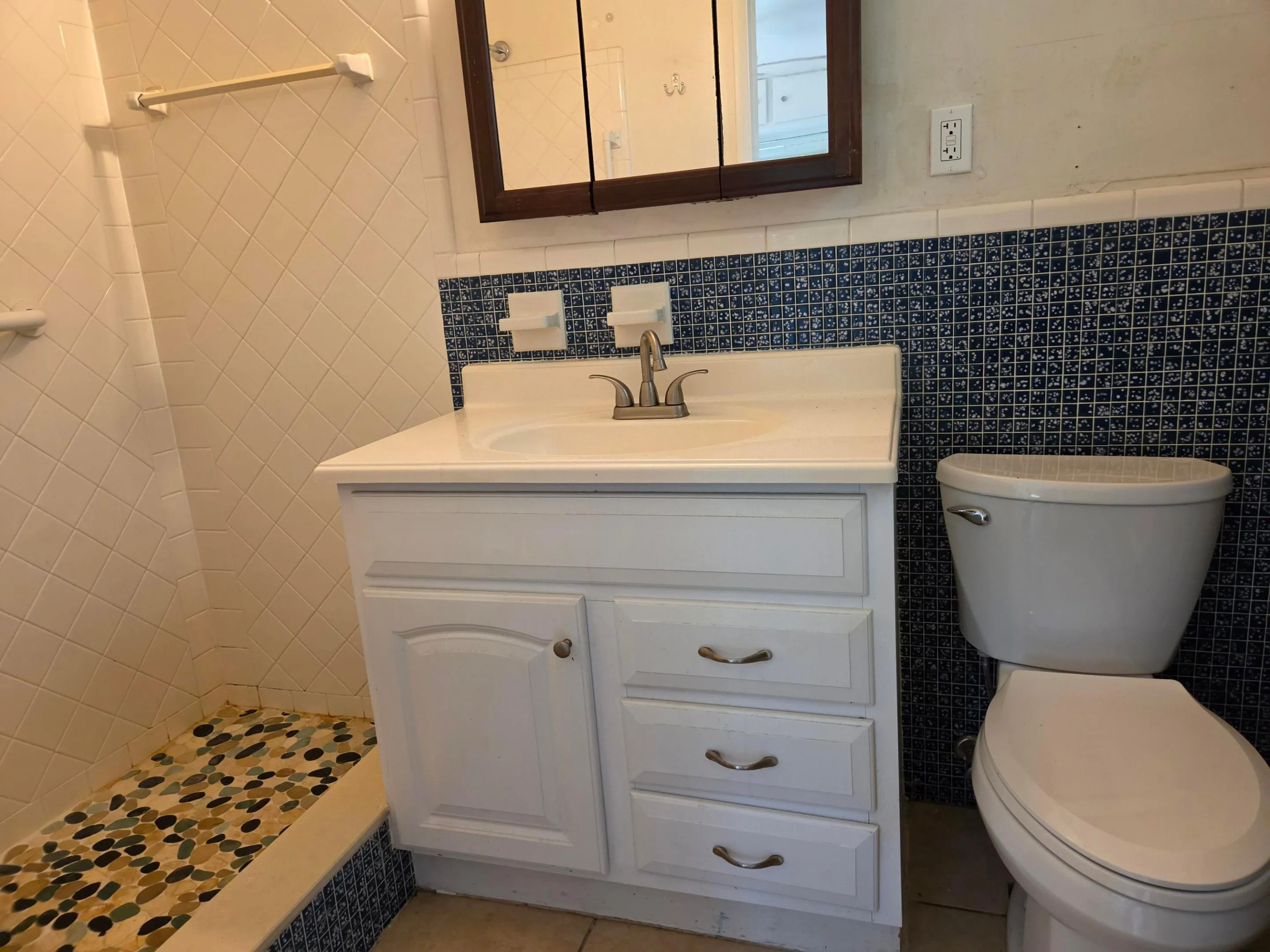 Unit 3 - bathroom