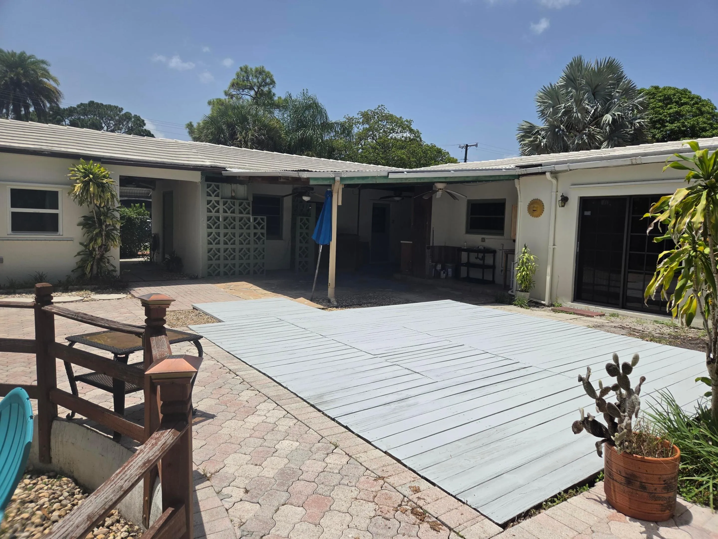 Deck