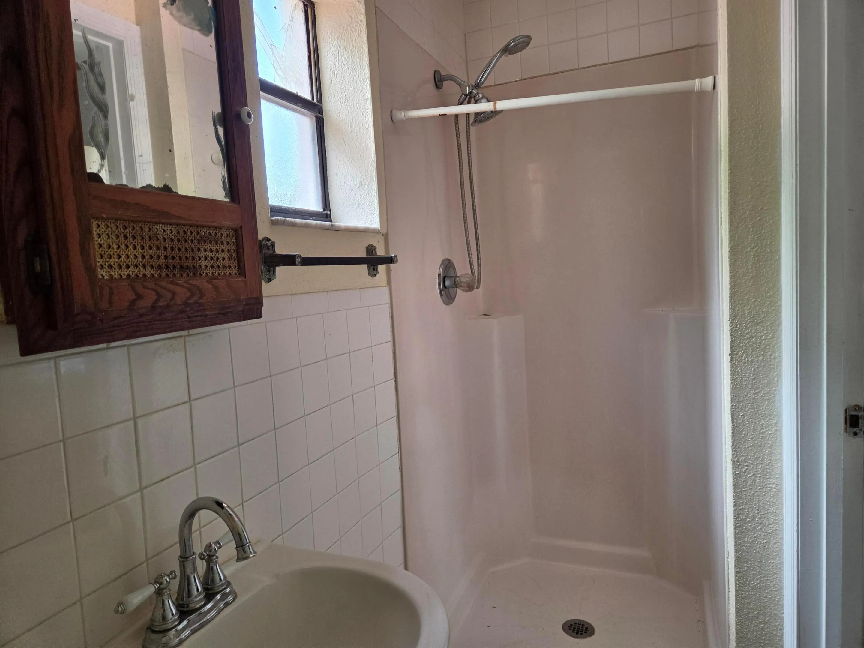 Unit 1 Bathroom