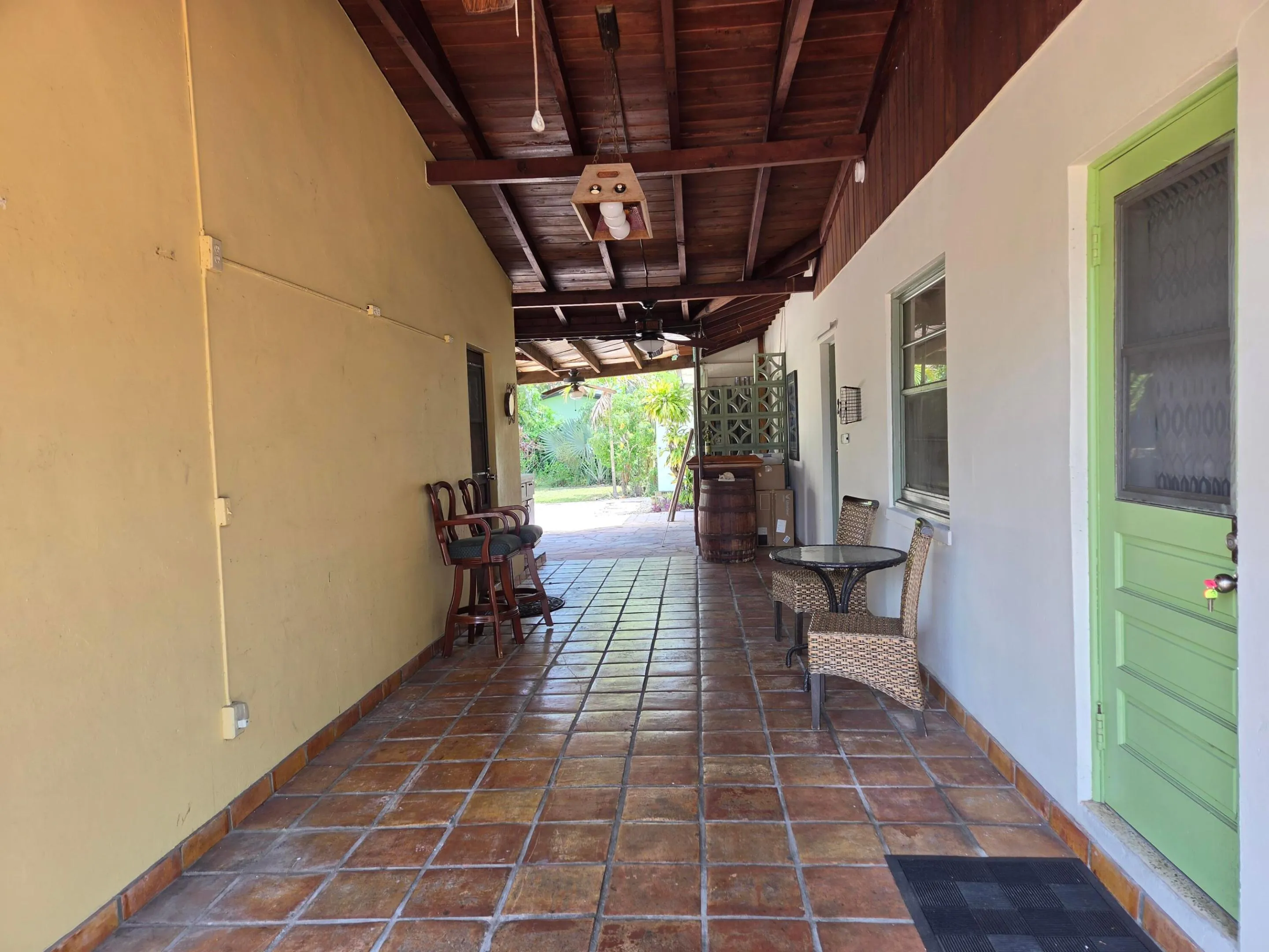 Breezeway / Carport