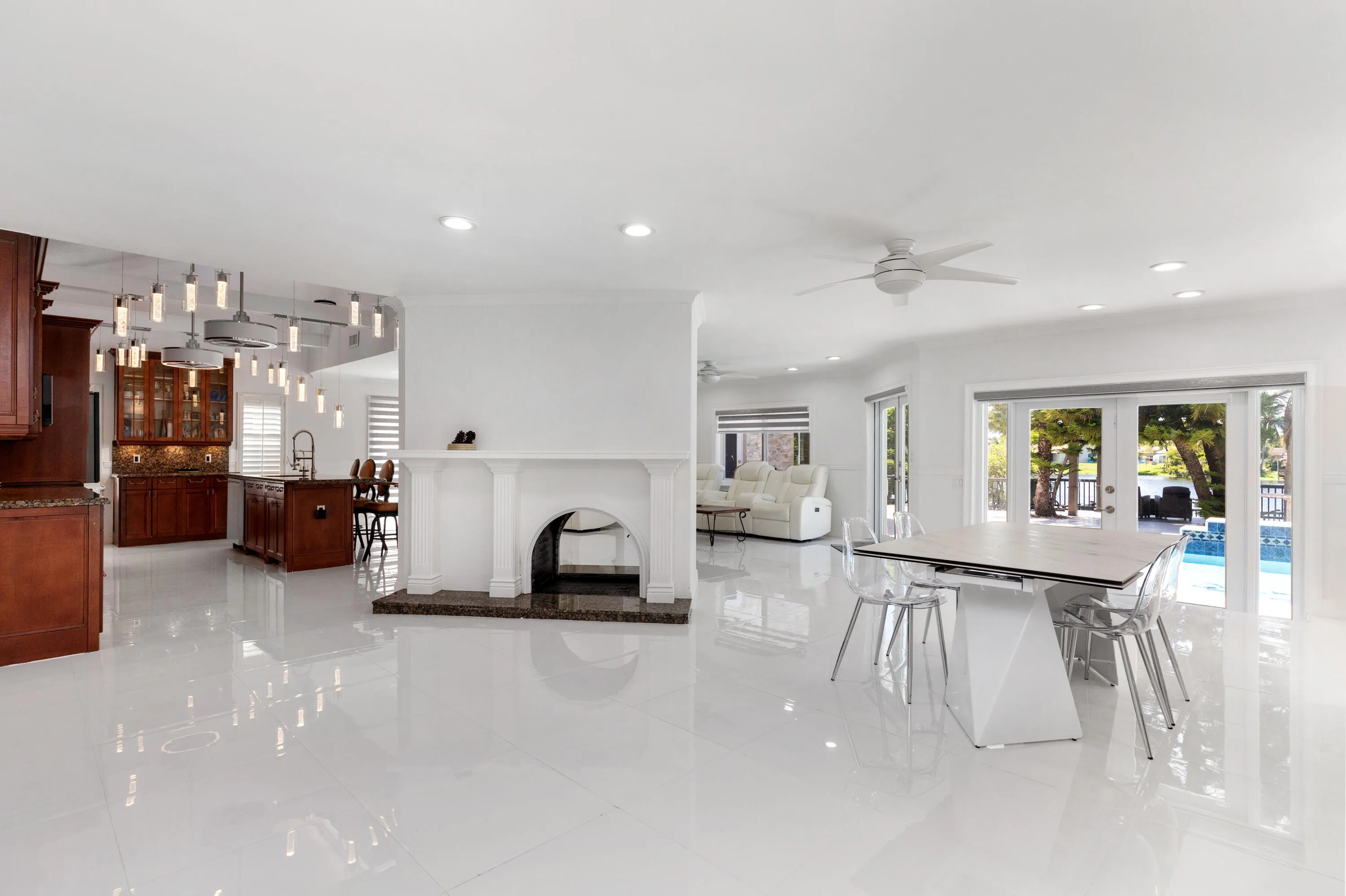 Kitchen/Dinning area