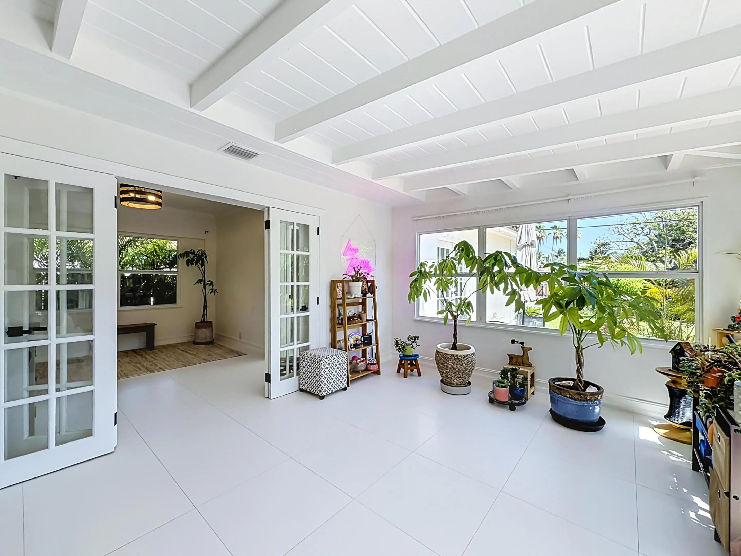 Sunroom/Virtually Staged