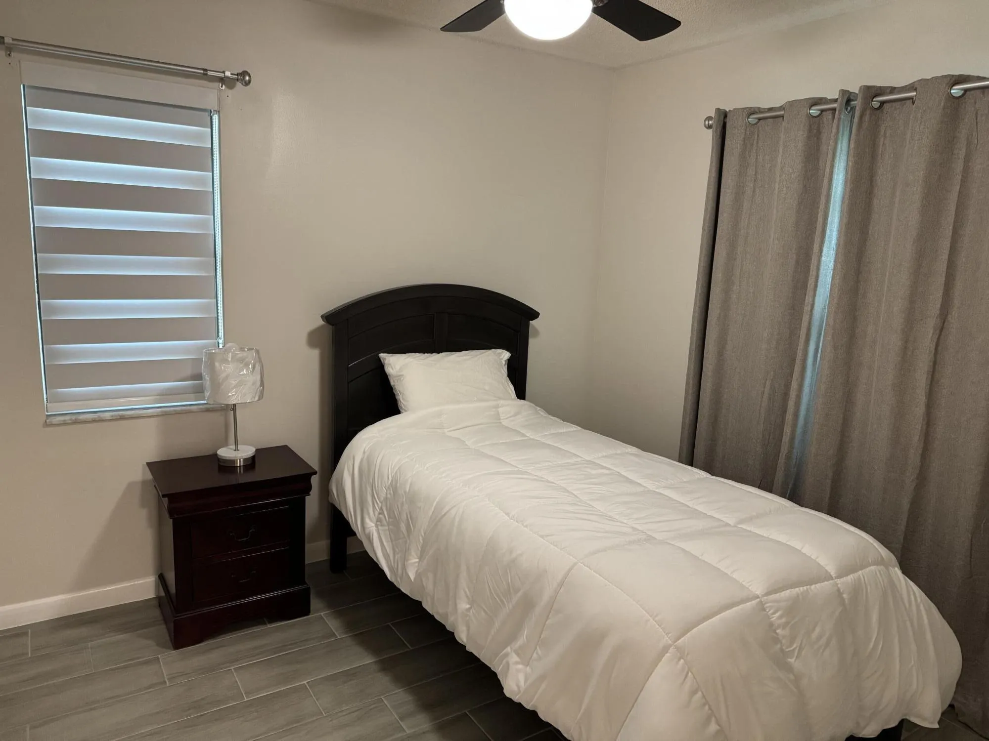 2nd bedroom