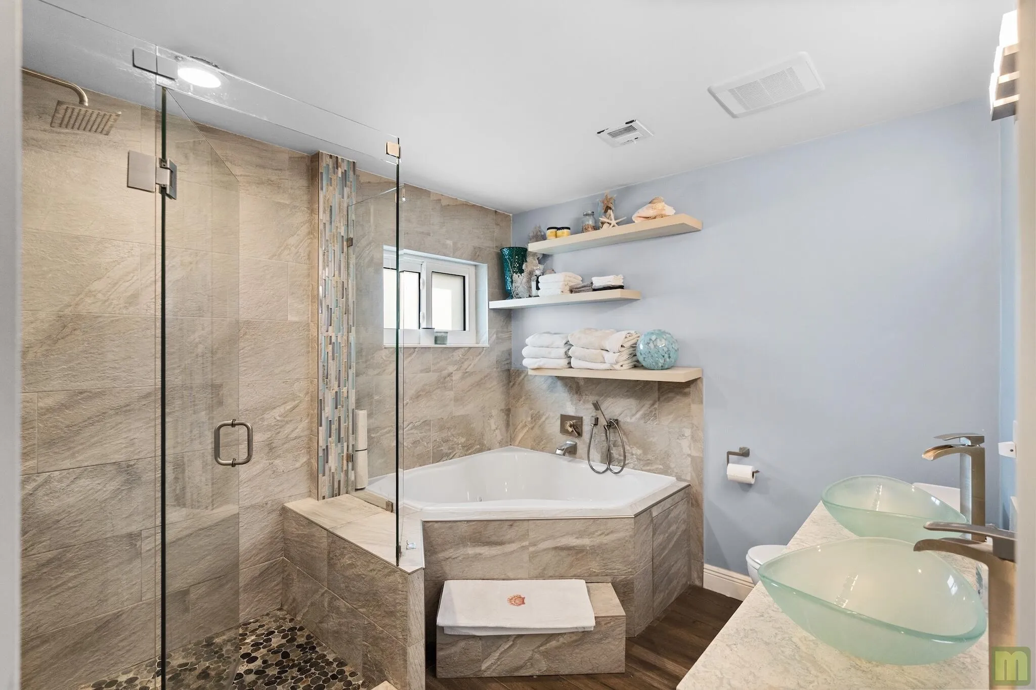 25 bath1a