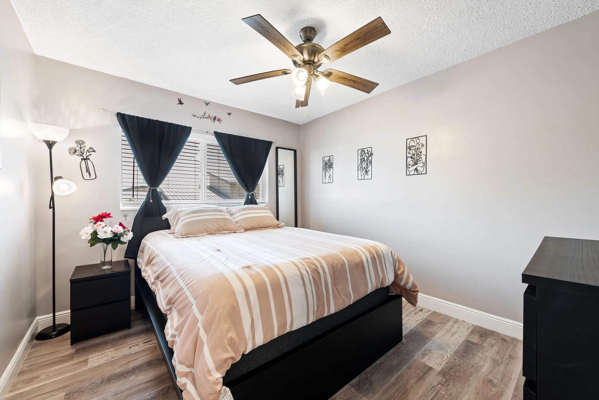 10-web-or-mls-_BWP7821