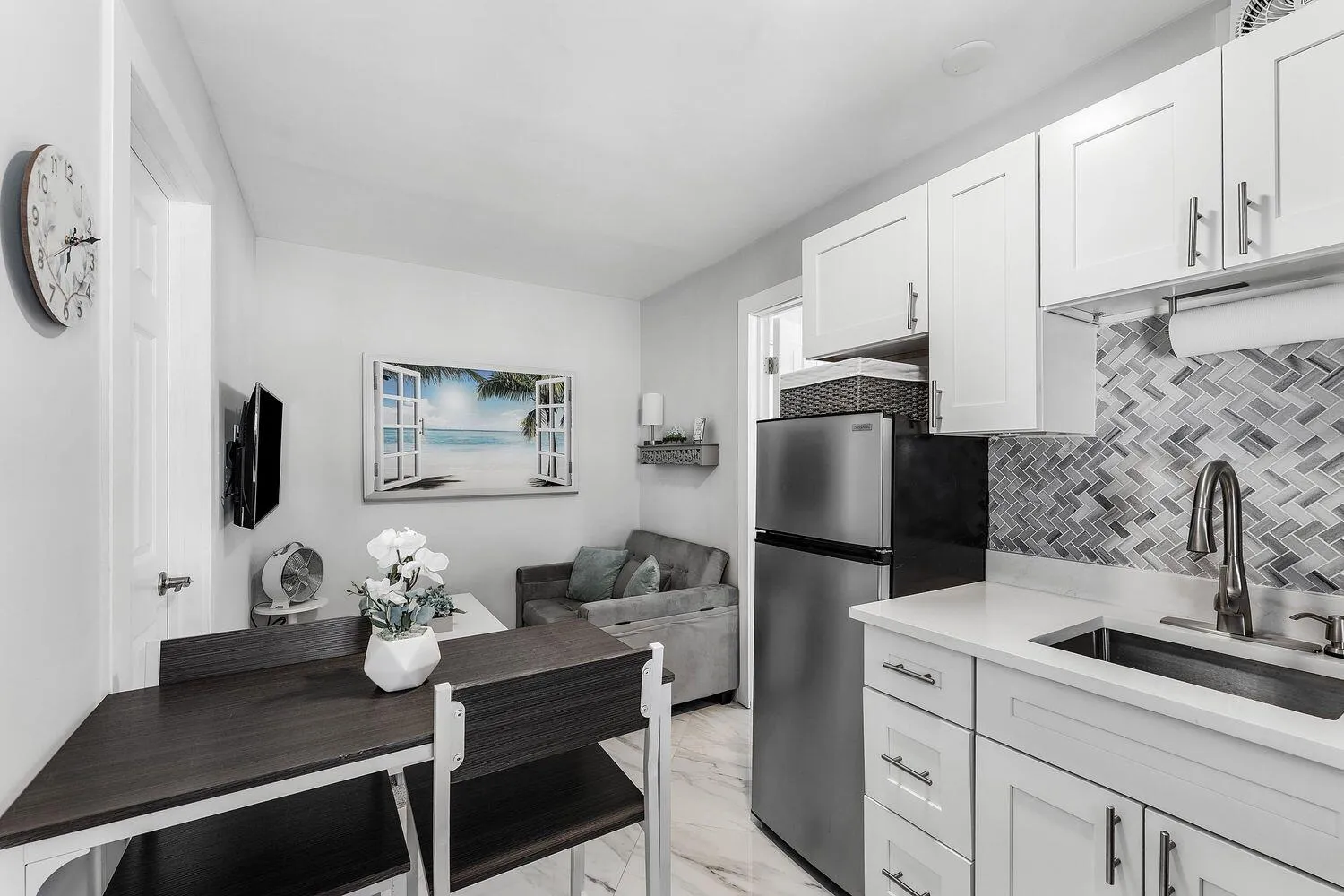 Guest Suite Kitchen