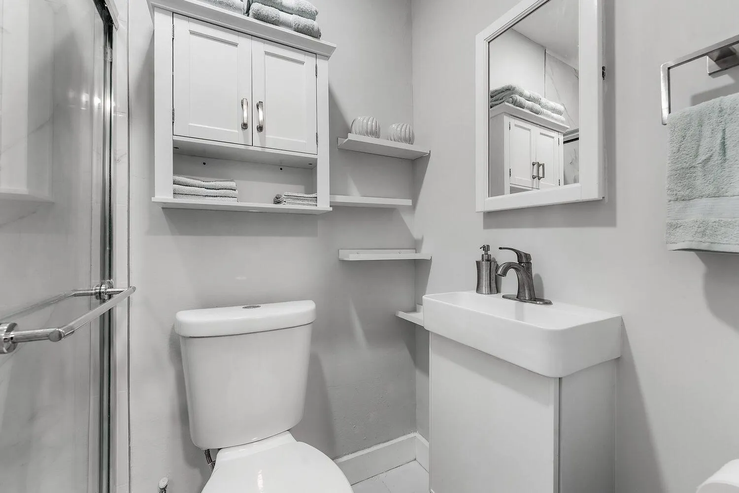 Guest Suite Bath