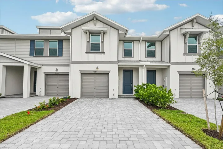 r-13001 SW Forli Wy