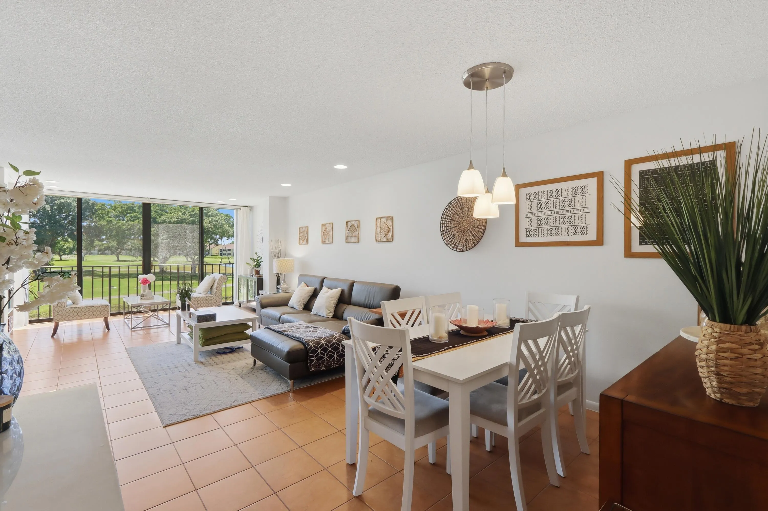 Dining Room/Living Room