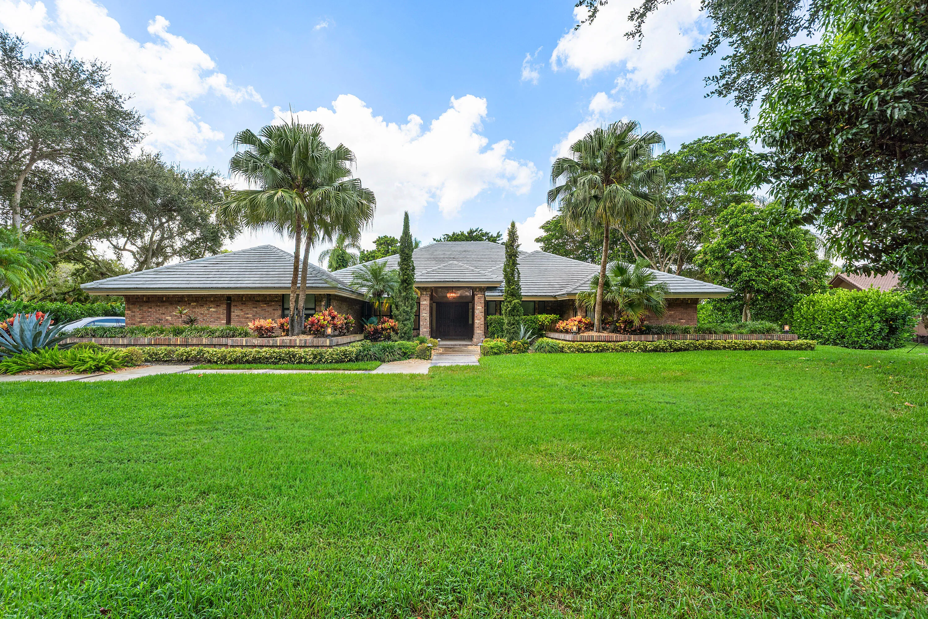 003-6911AnnapolisCourt-Parkland-FL-33067