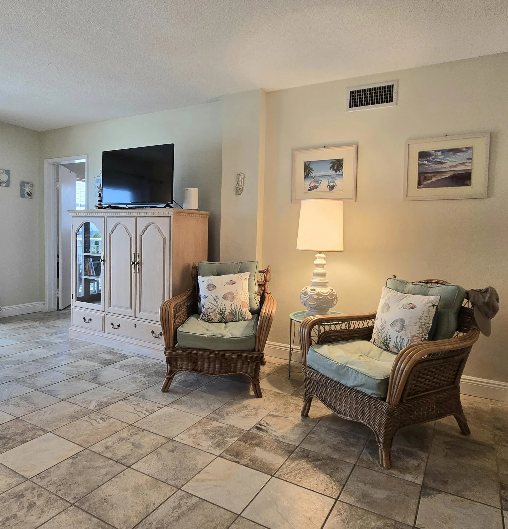 Sitting-Entertainment Center