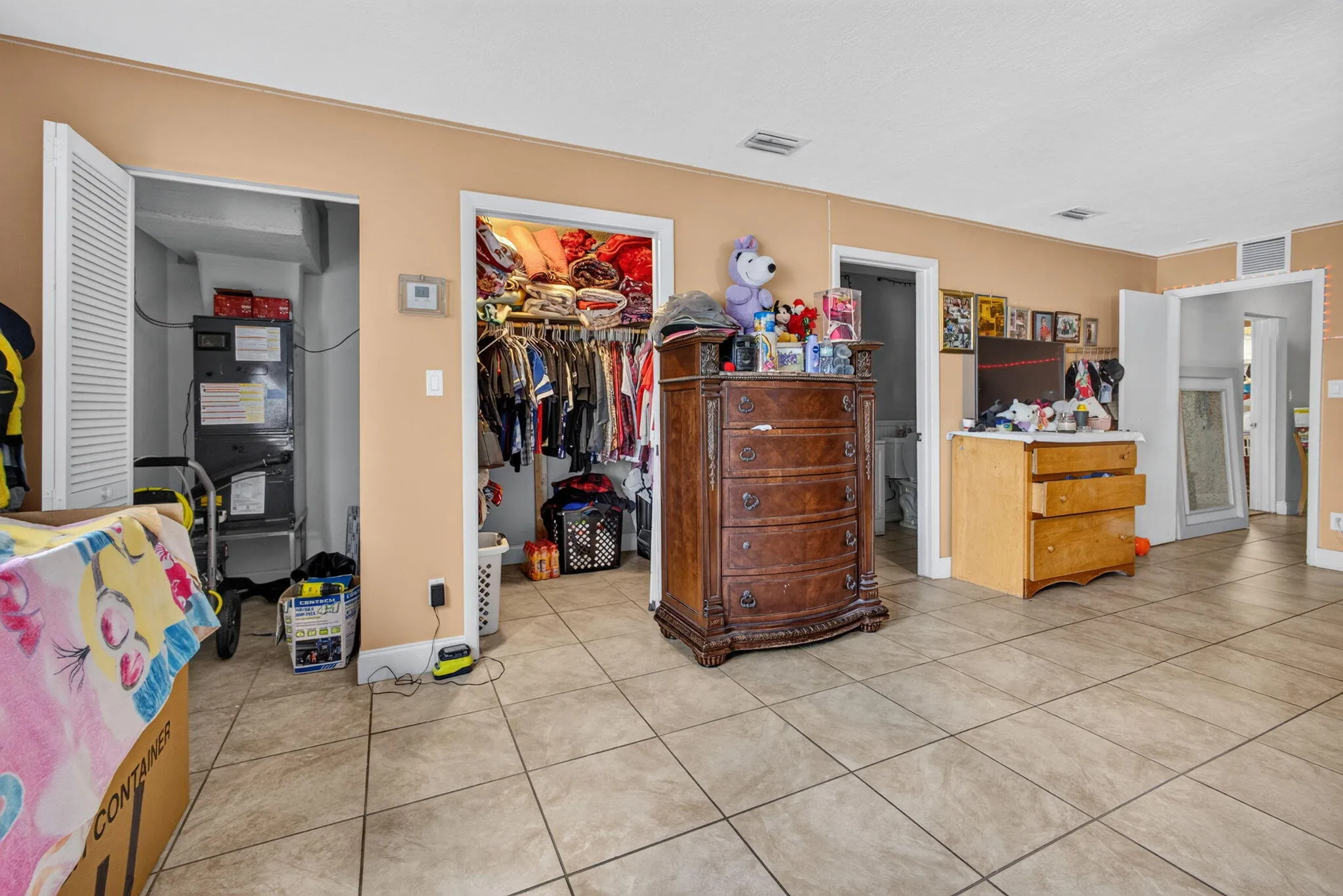 Tile flooring
