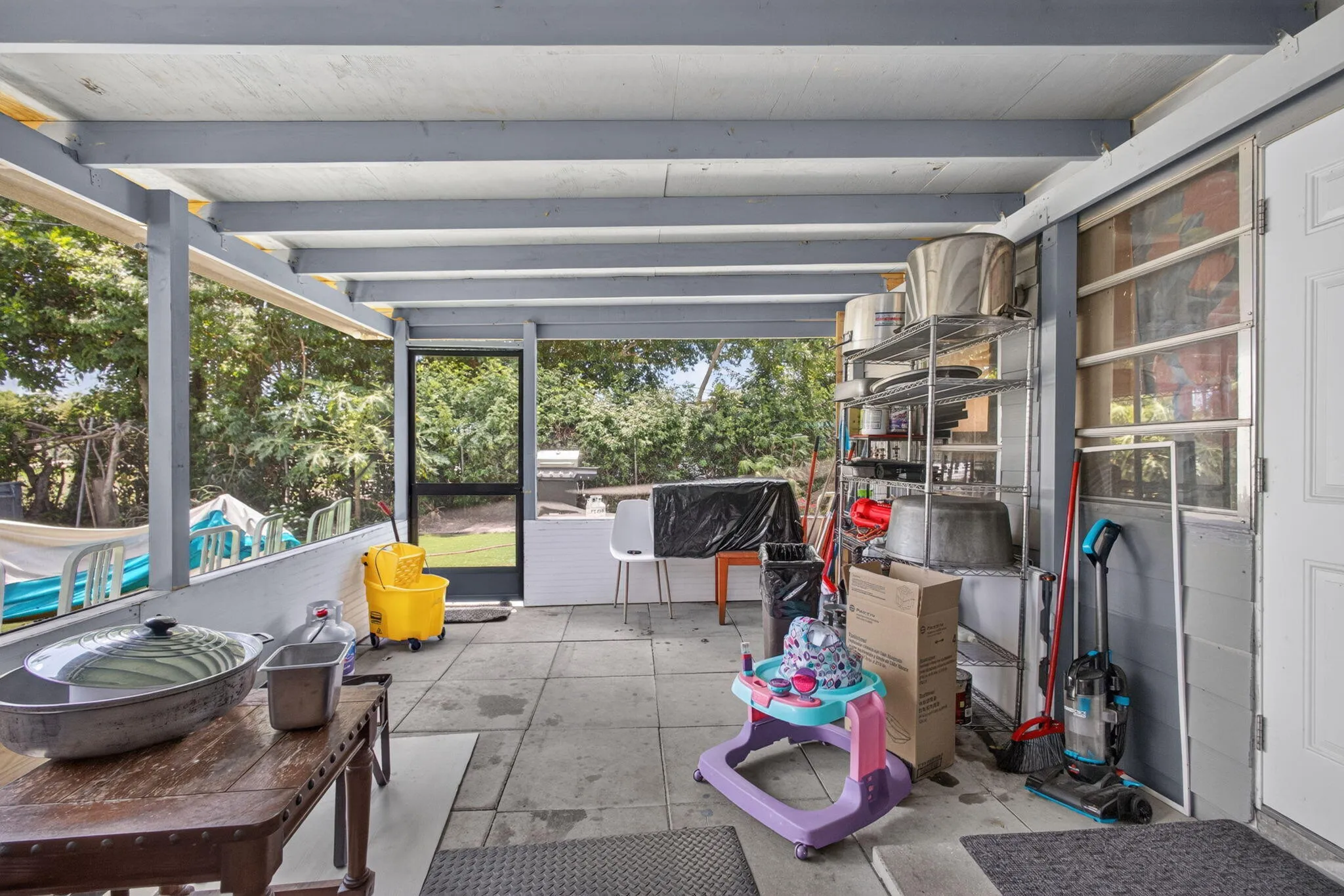 Covered patio with a concrete slab foundation