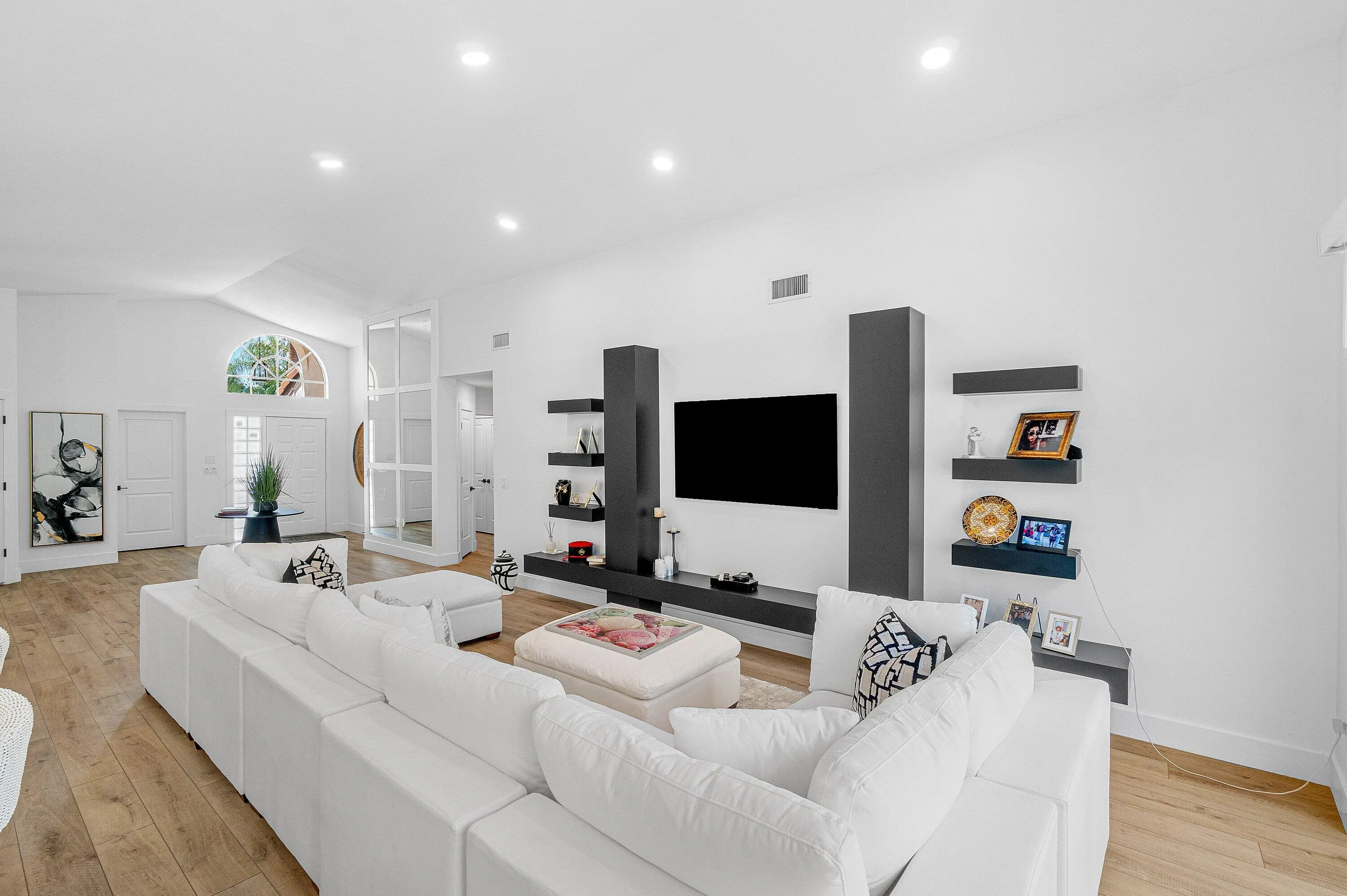 013-7164ViaPalomar-BocaRaton-FL-33433-SM