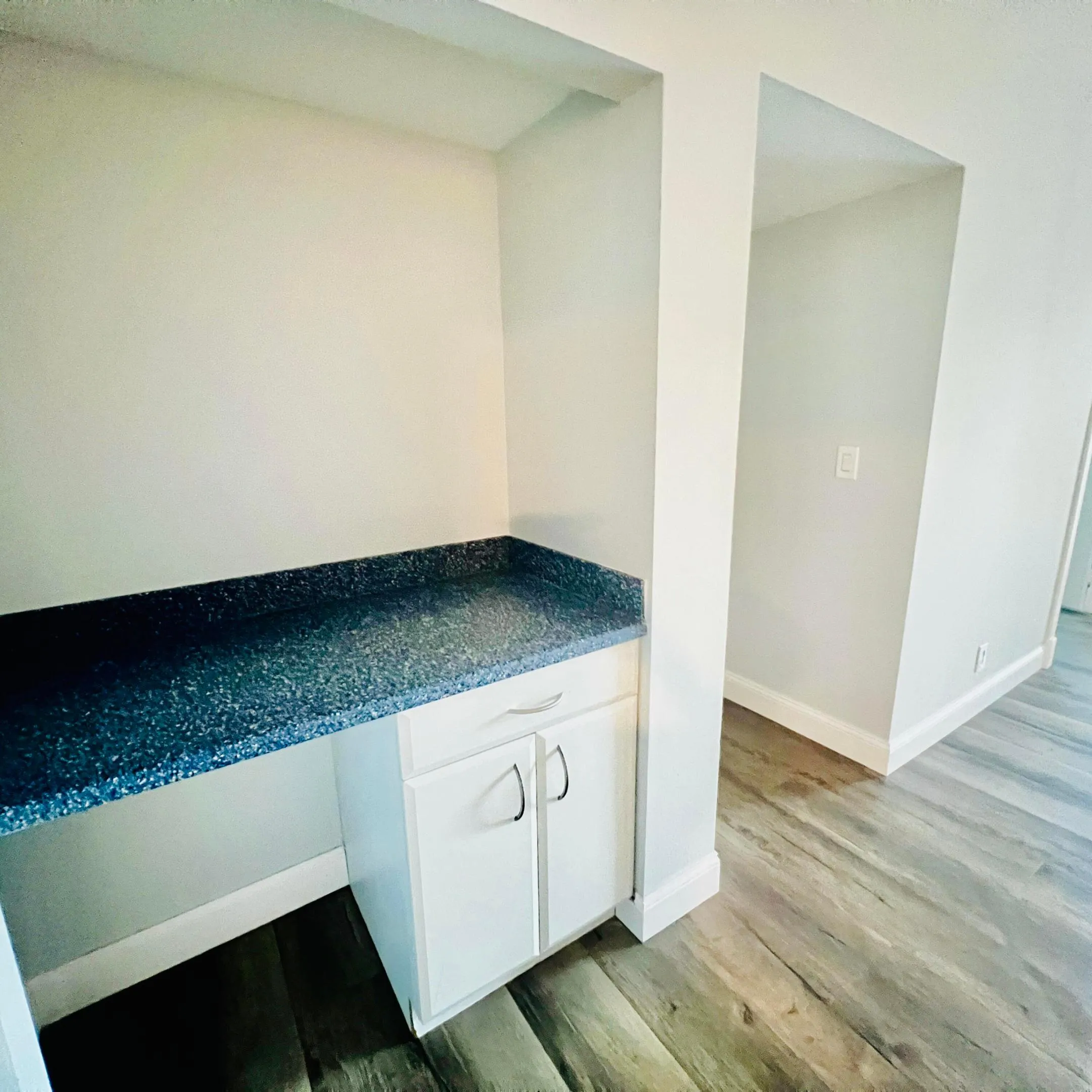 Living area bar nook