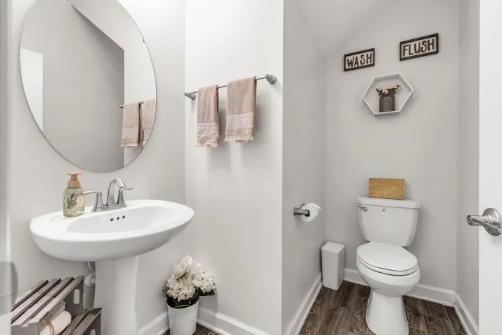 18-web-or-mls-12175ImaginaryWay-18