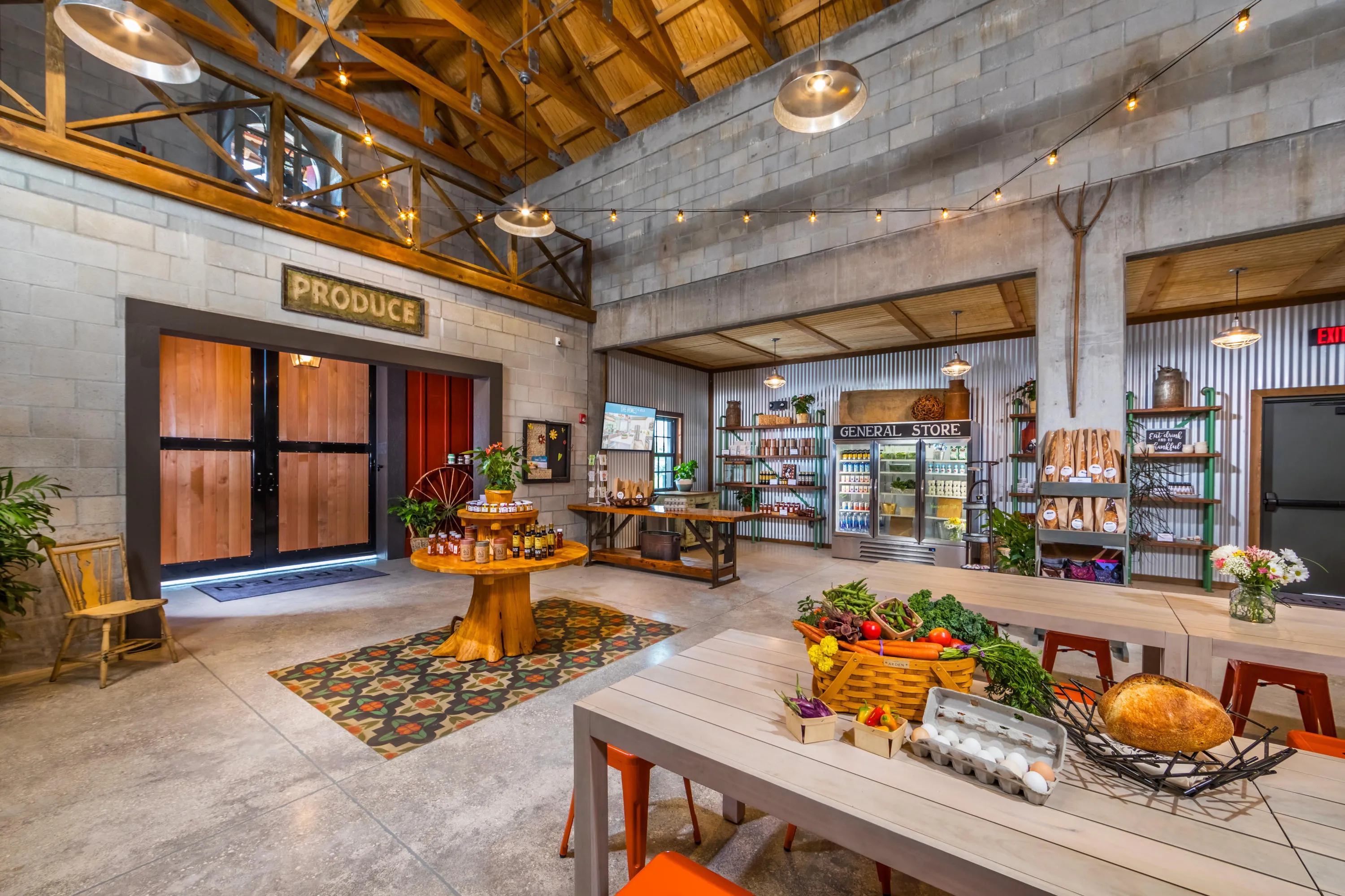 Arden-Barn Interior-CMF-7496