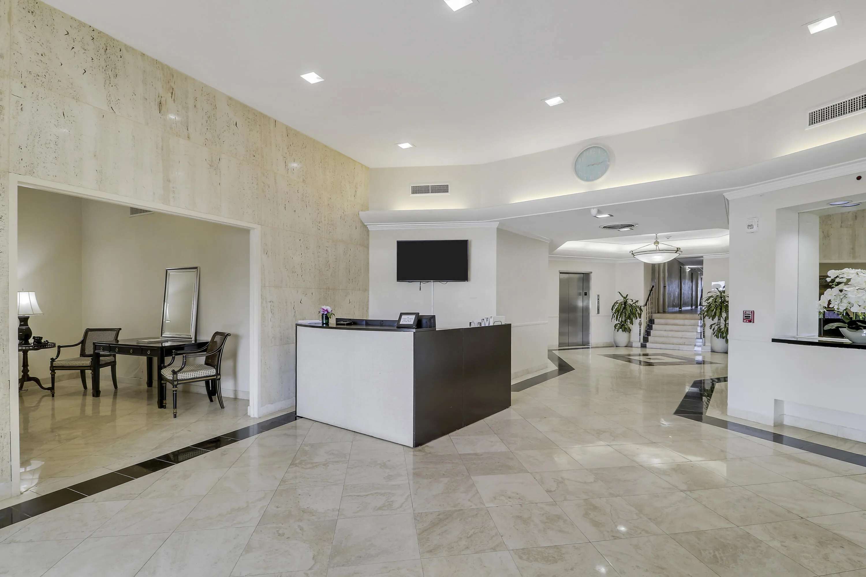 2800 N Flagler Dr Lobby 2