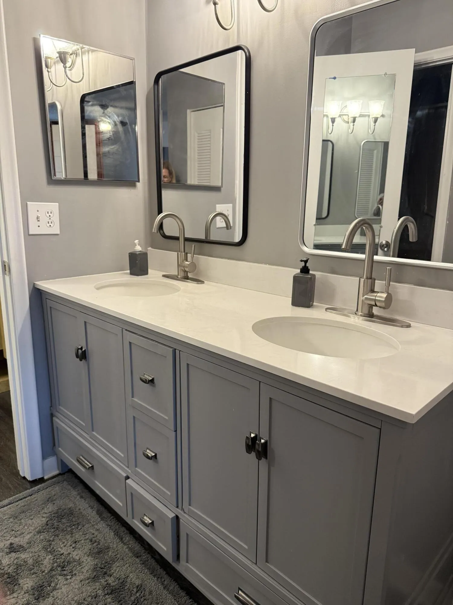 MAIN BATHROOM