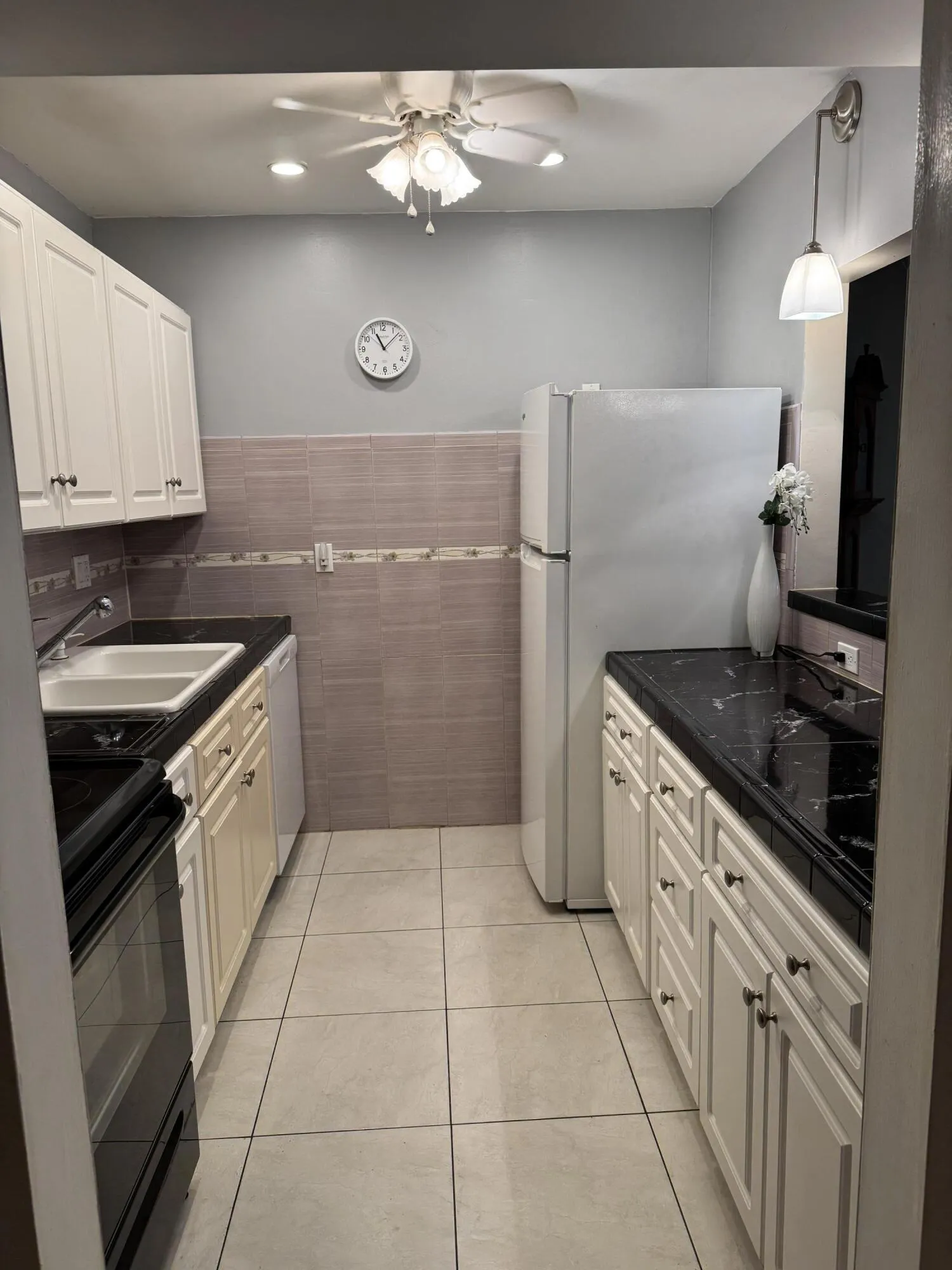 Kitchen 5