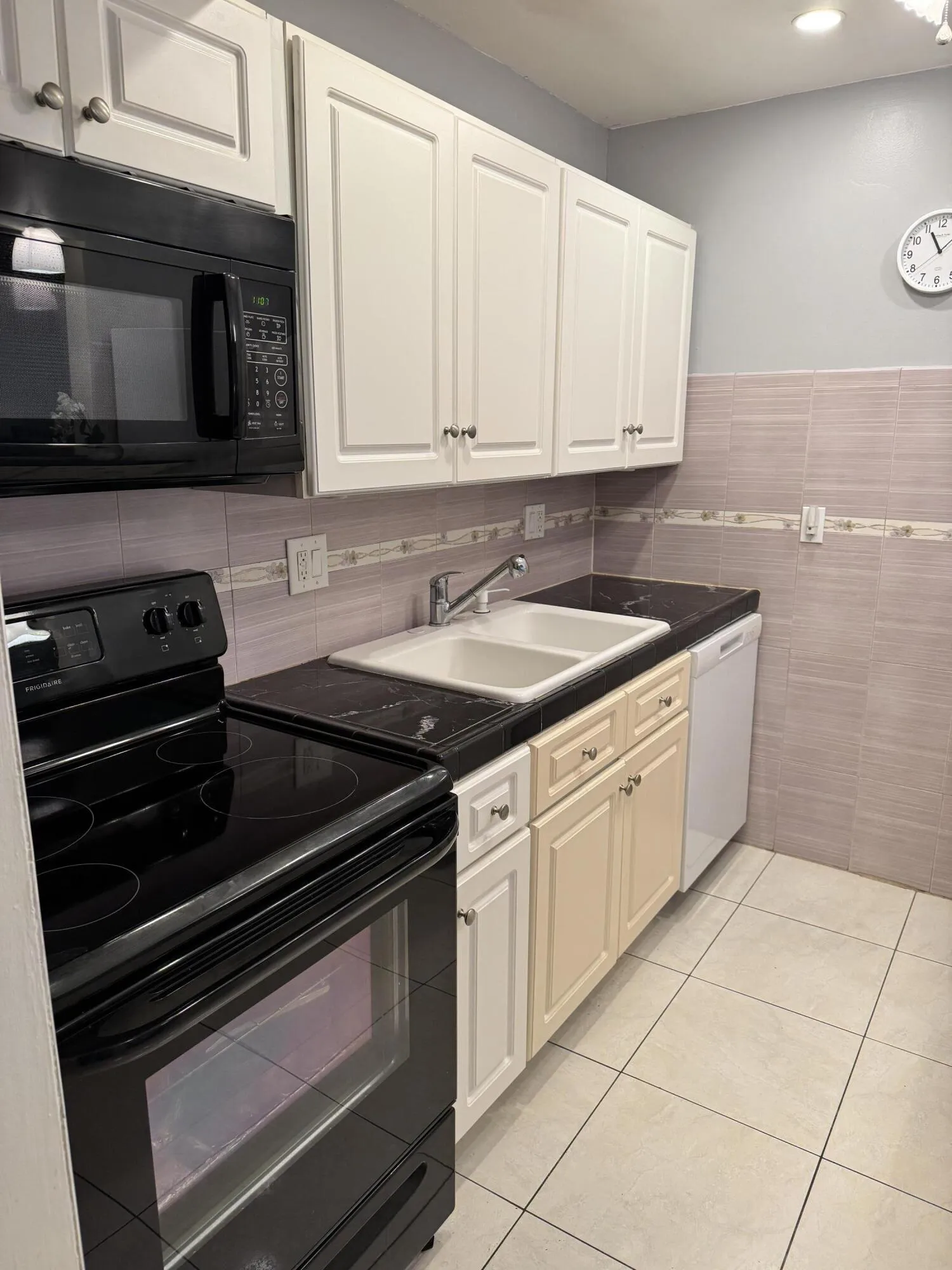 Kitchen 4
