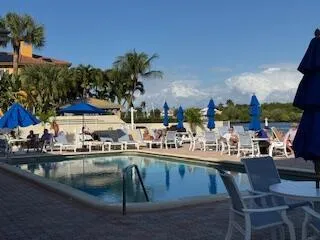 Pool 2