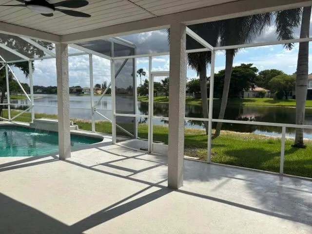 Pool/Lake