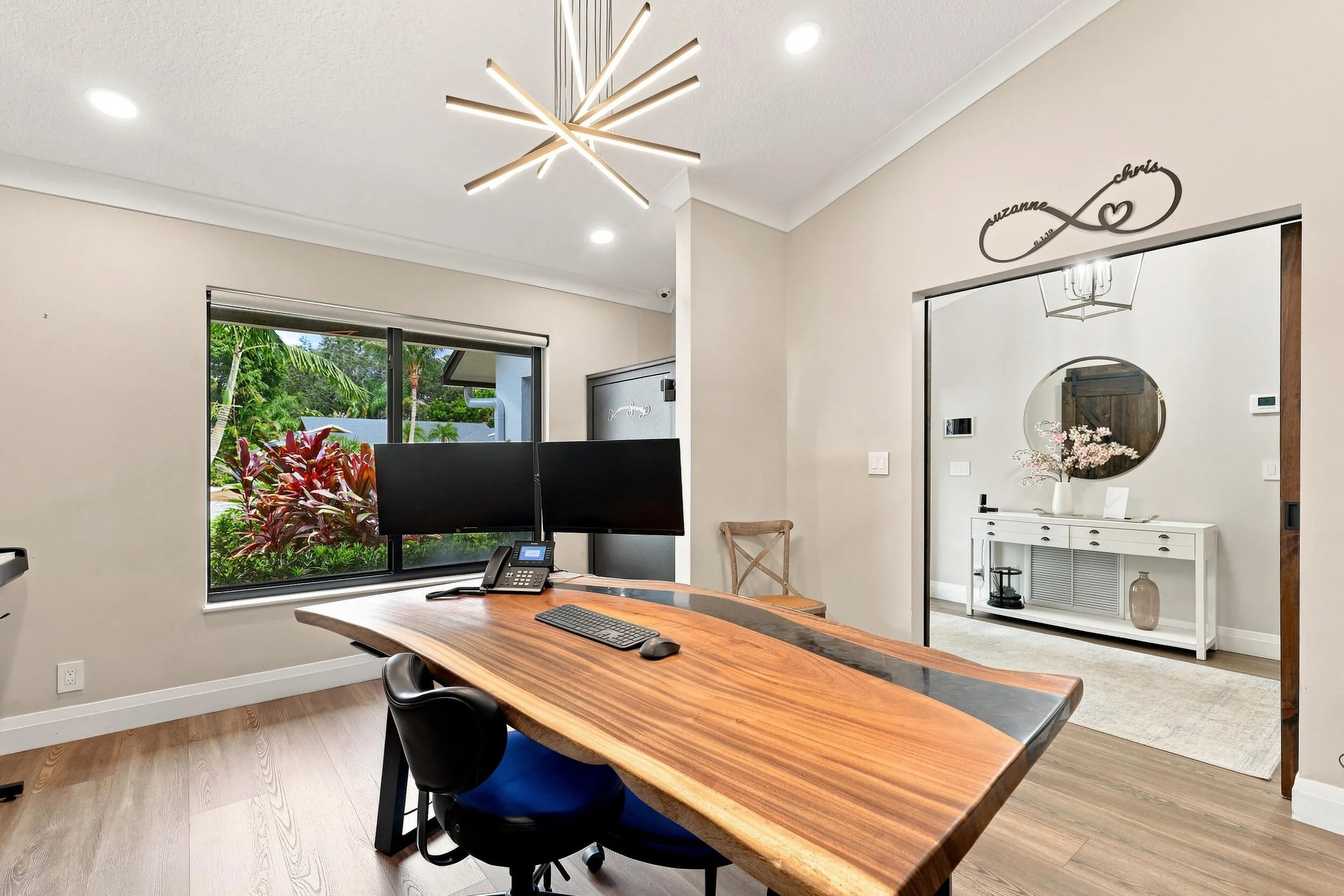Additional office view highlighting the large work area, modern lighting, and flexible layout.