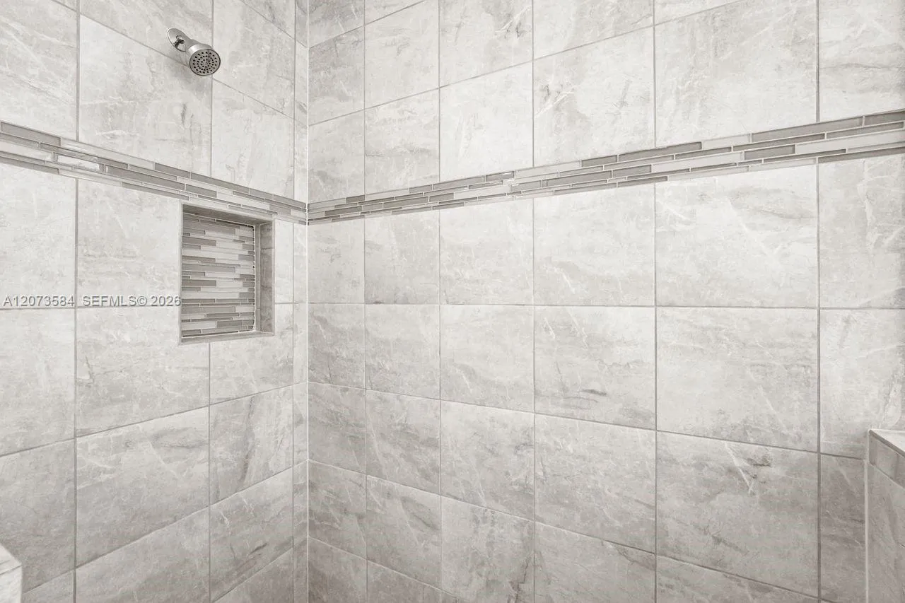 Property photo 77