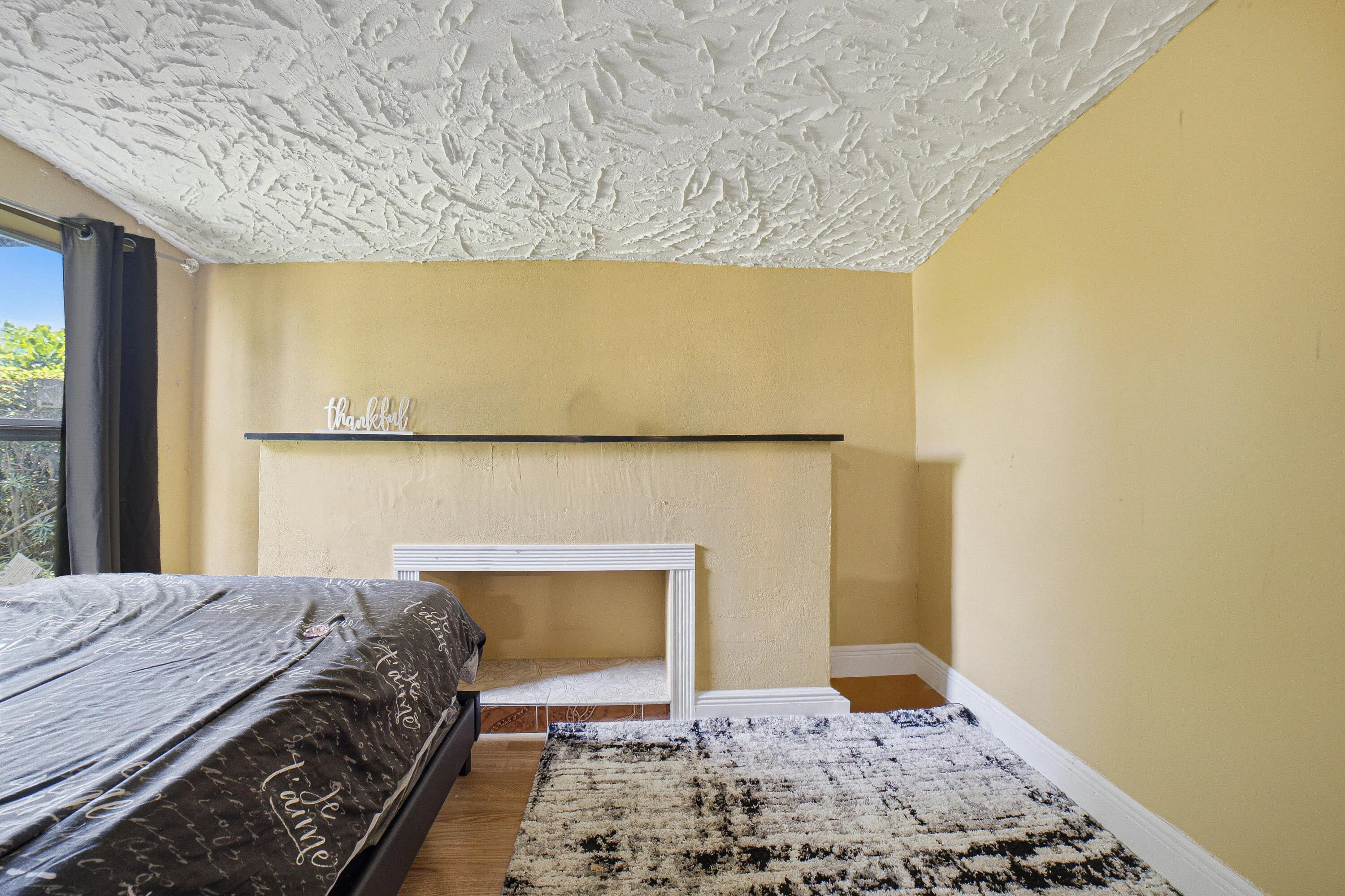 Bedroom1-B