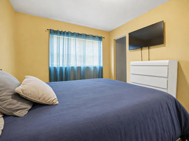 Bedroom2
