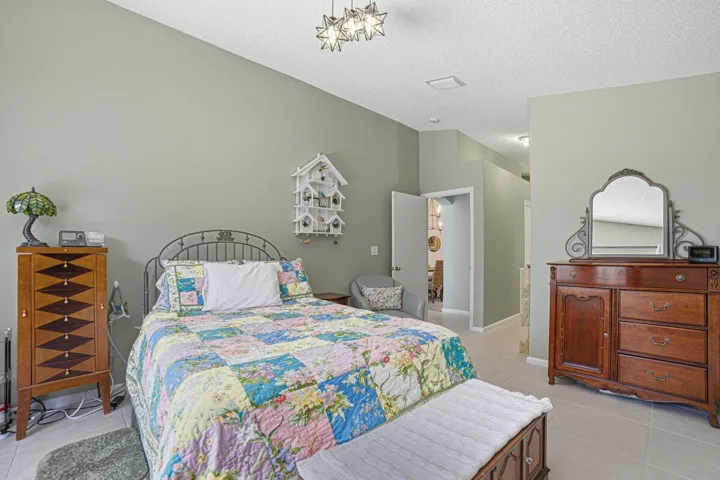 Bedroom1-B